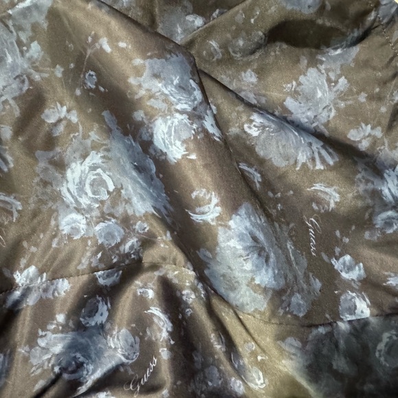 Guess top of the line Navy wool blend coat with golden zippers & buttons size L - Picture 9 of 12